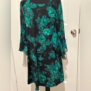 Connected Apparel women’s lined dress